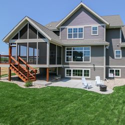 2016---Parade-of-homes--Alterra--Back-yard-1