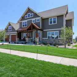 2016---Parade-of-homes--Alterra--Front yard-1